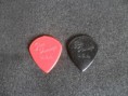 PALHETA JAZZ III DUNLOP PRETA OU VERMELHA R$3,00